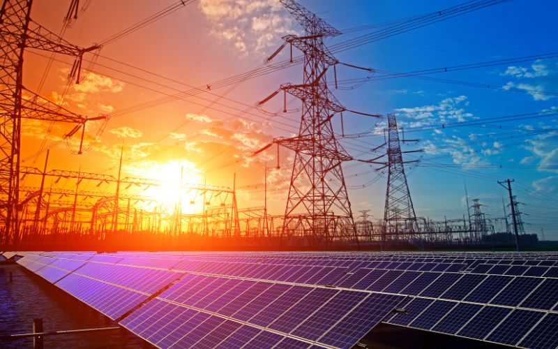 Marre des coupures et du prépayé qui se vide trop vite ? Passez aux kits solaires hybrides NRJSOLAIRE